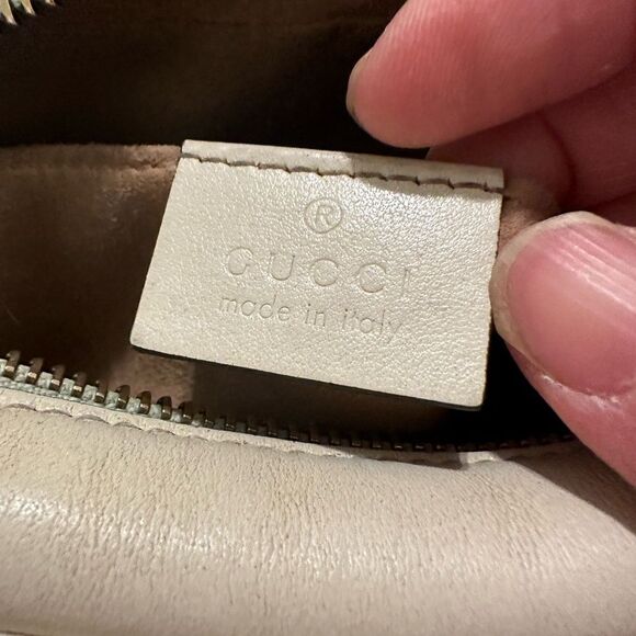 Gucci Marmont mini crossbo bag - Picture 11 of 16